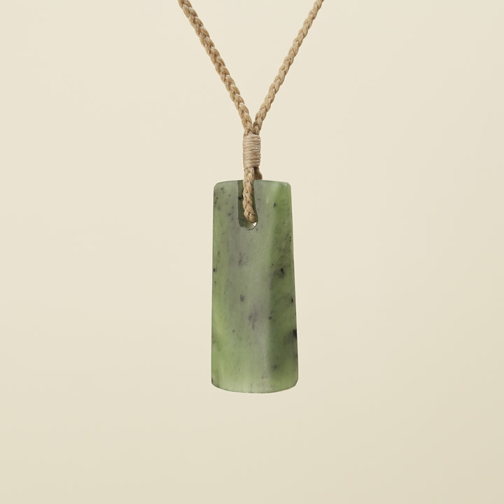 Toki Kahurangi Pounamu Small, Tan Binding