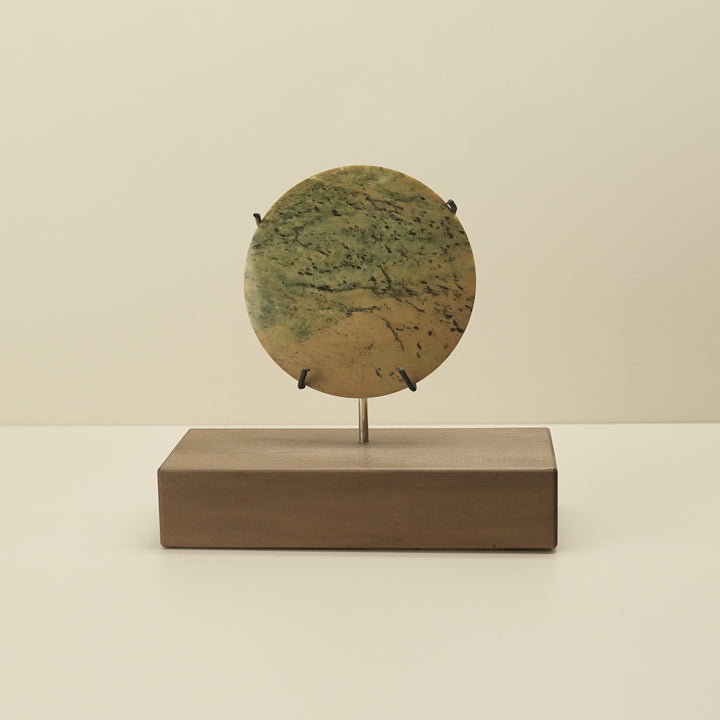Porowhita Raukaraka Pounamu Sculpture