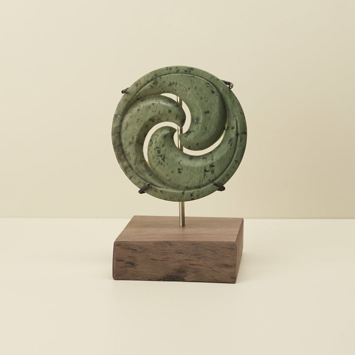 Porowhita Kōkopu Koru Pounamu Sculpture