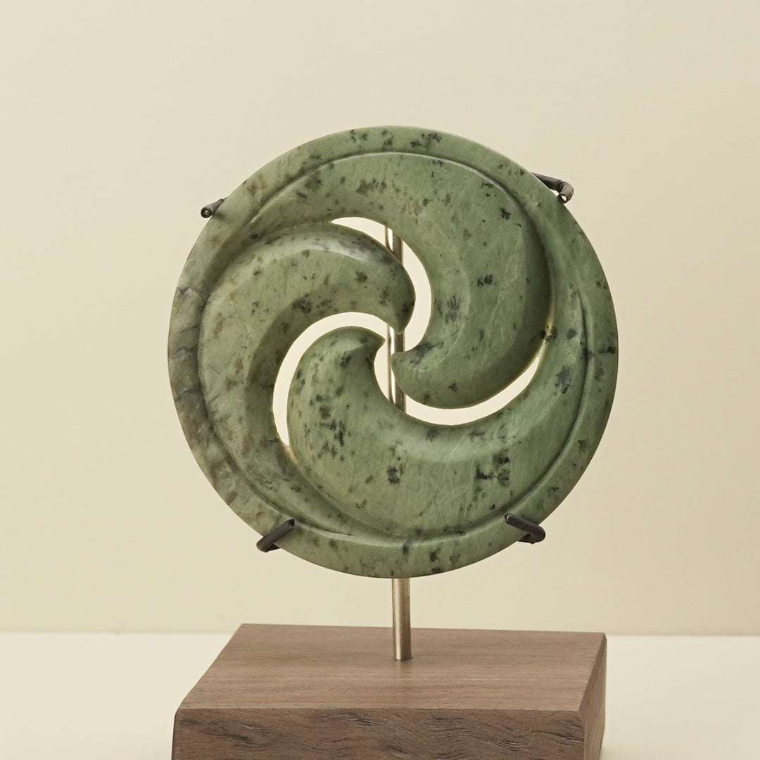 Porowhita Kōkopu Koru Pounamu Sculpture