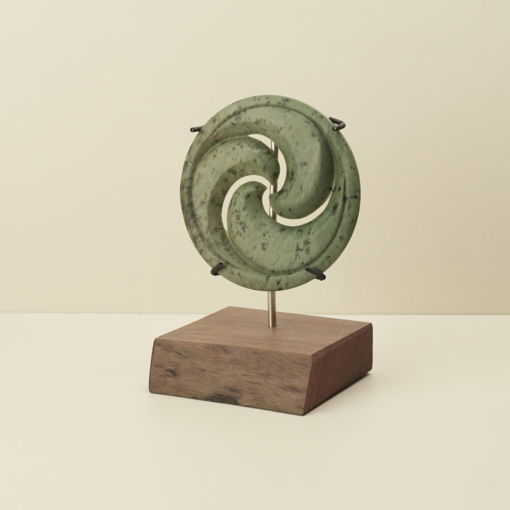 Porowhita Kōkopu Koru Pounamu Sculpture