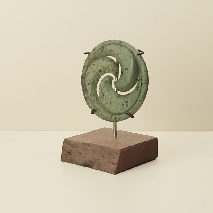 Porowhita Kōkopu Koru Pounamu Sculpture
