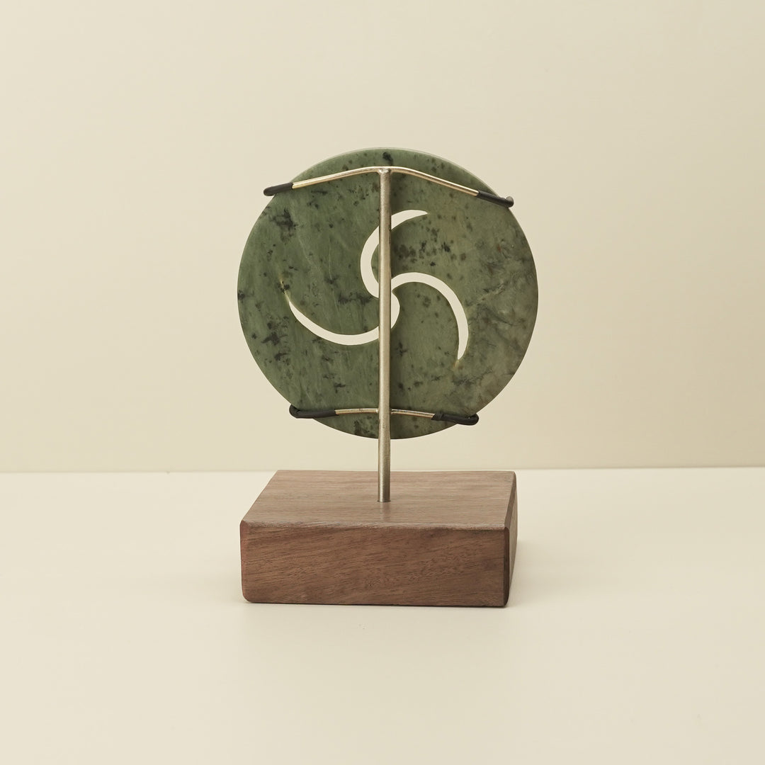 Porowhita Kōkopu Koru Pounamu Sculpture