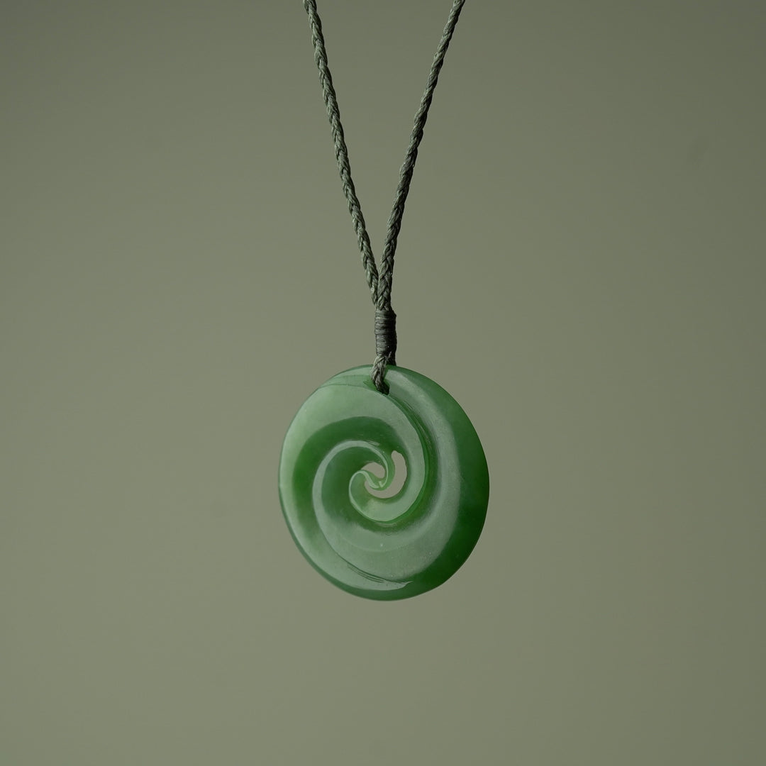 Medium Koru Pounamu Pendant