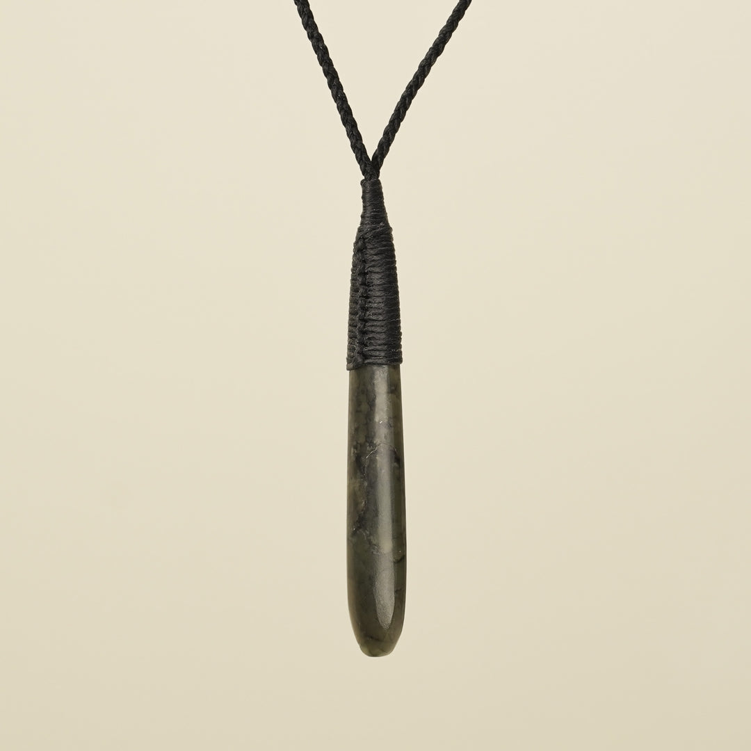 Roimata Hapopo Pounamu Medium Pendant