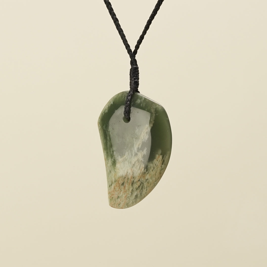 Niho Flower Putiputi Pounamu Medium Pendant