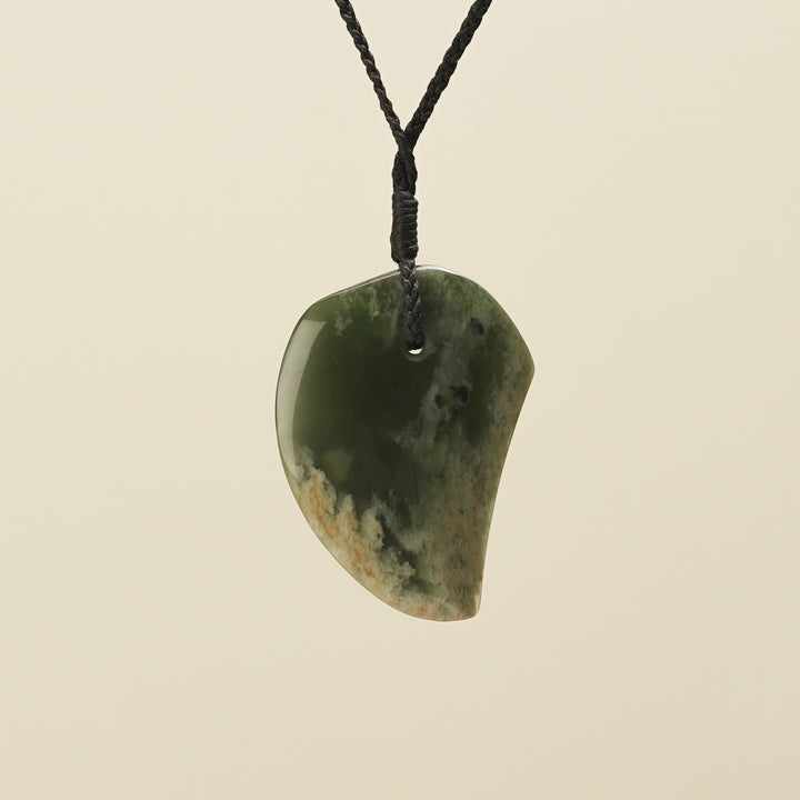 Niho Flower Putiputi Pounamu Medium Pendant