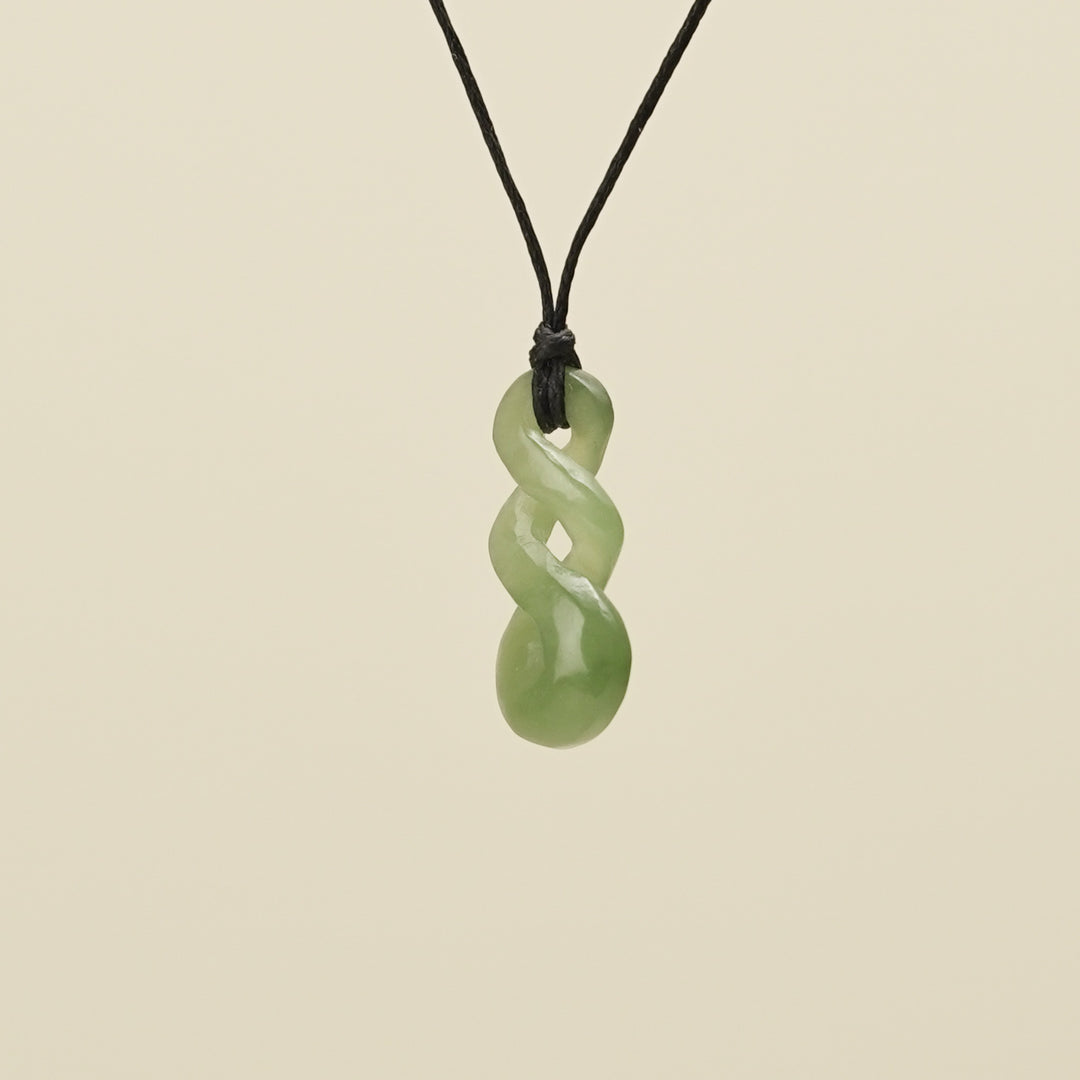 Extra Small Kahurangi Pounamu Pikorua