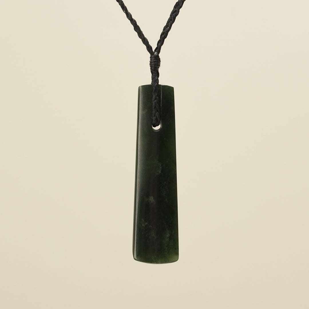 Medium Kawakawa Toki - Pounamu Pendant