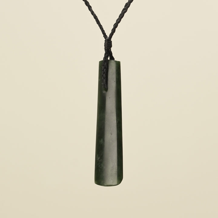 Medium Kawakawa Toki - Pounamu Pendant
