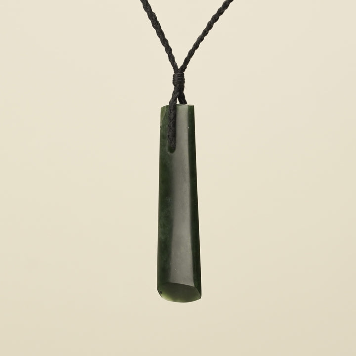 Medium Kawakawa Toki - Pounamu Pendant