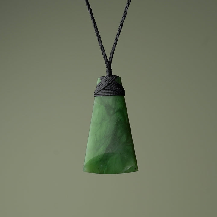 Medium Large Matte Pounamu Toki