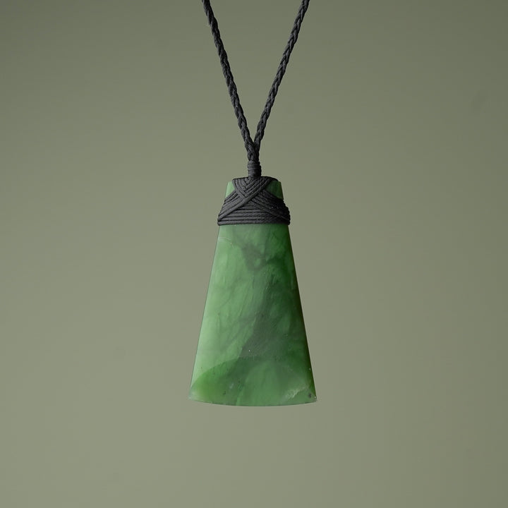 Medium Large Matte Pounamu Toki