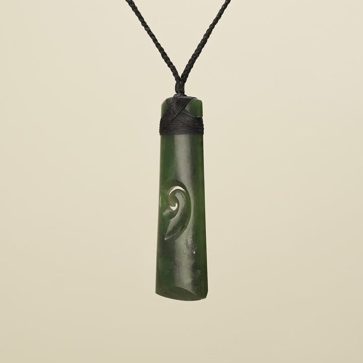 Extra Large Kawakawa Toki with Koru