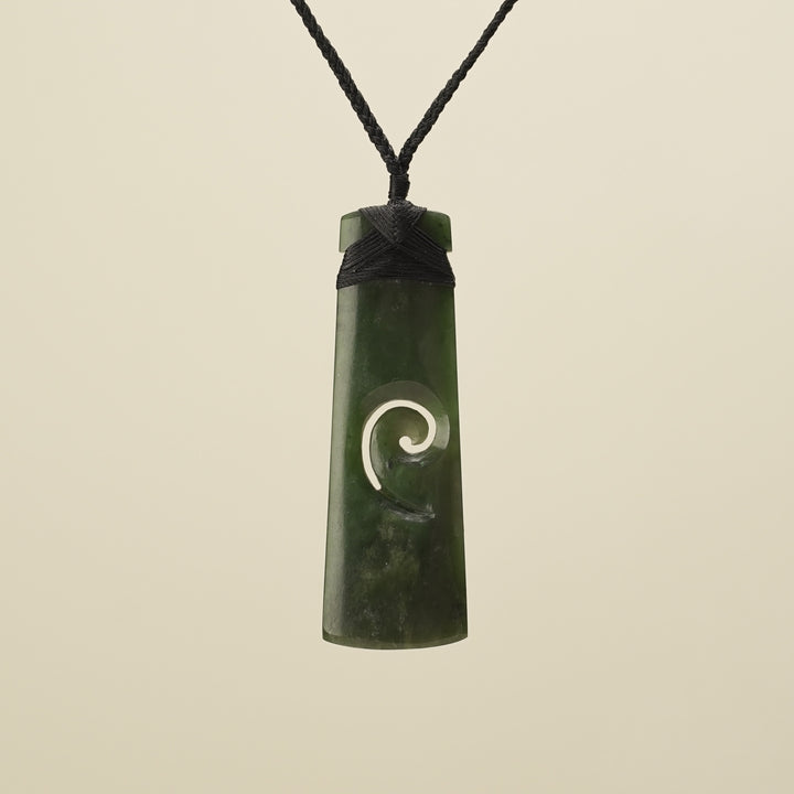 Extra Large Kawakawa Toki with Koru