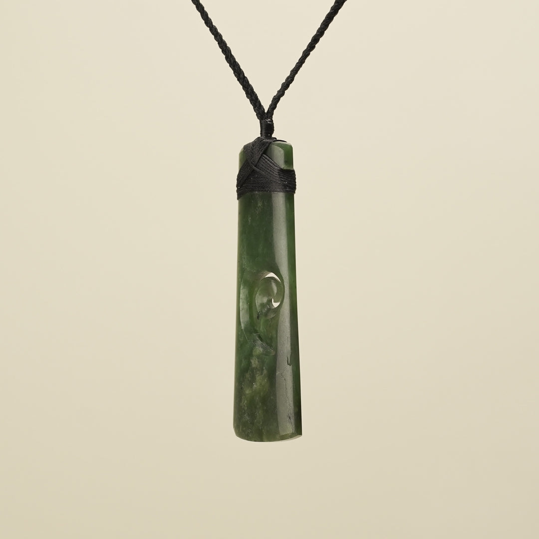 Extra Large Kawakawa Toki with Koru