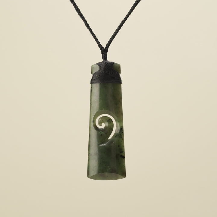 Extra Large Kawakawa Toki with Koru