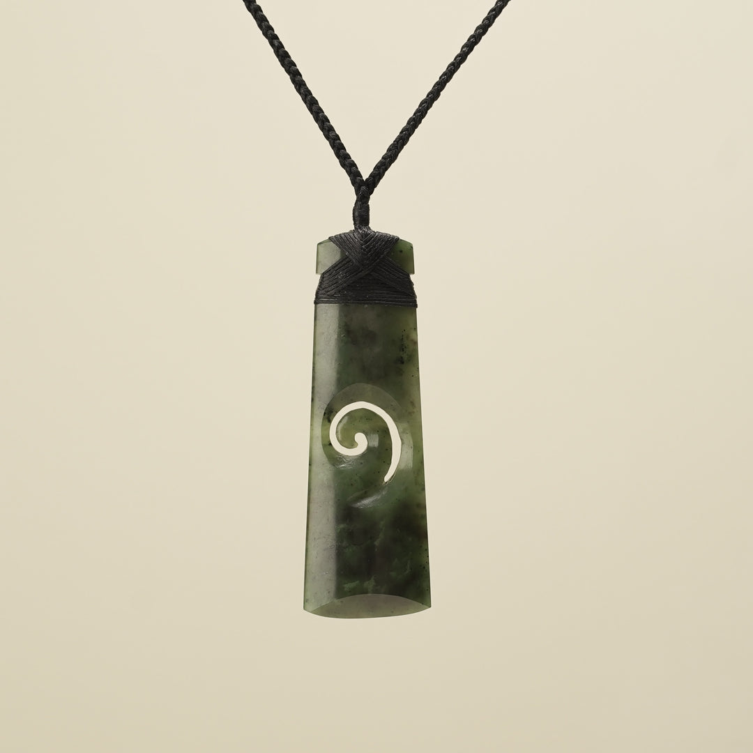 Extra Large Kawakawa Toki with Koru