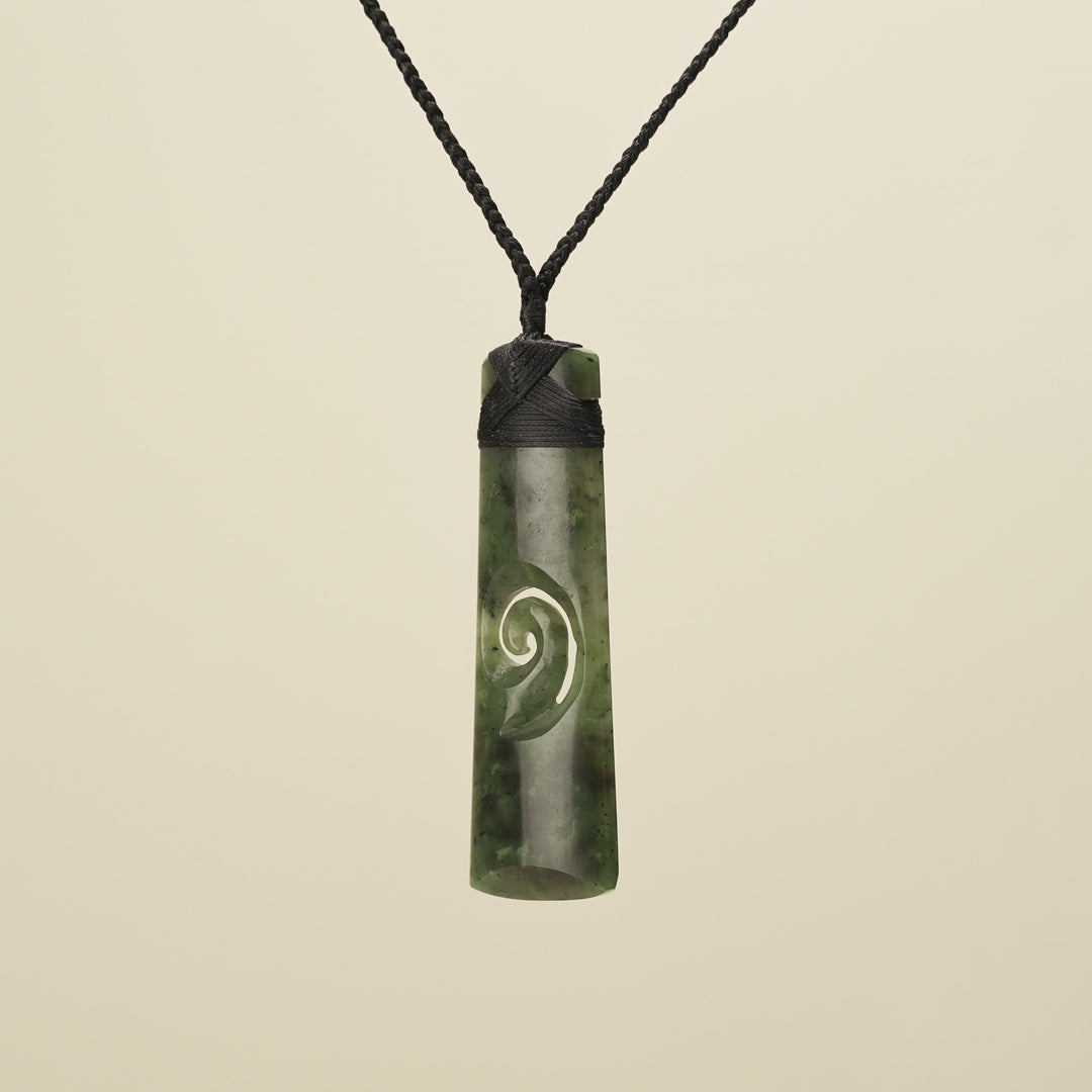 Extra Large Kawakawa Toki with Koru