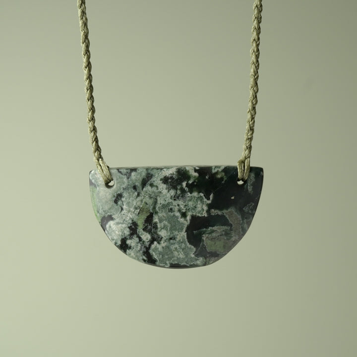 Breastplate Inanga Pounamu Large