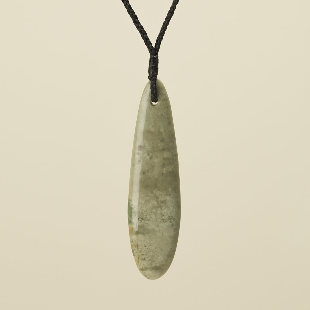 Roimata Raukaraka Pounamu Medium Large Pendant