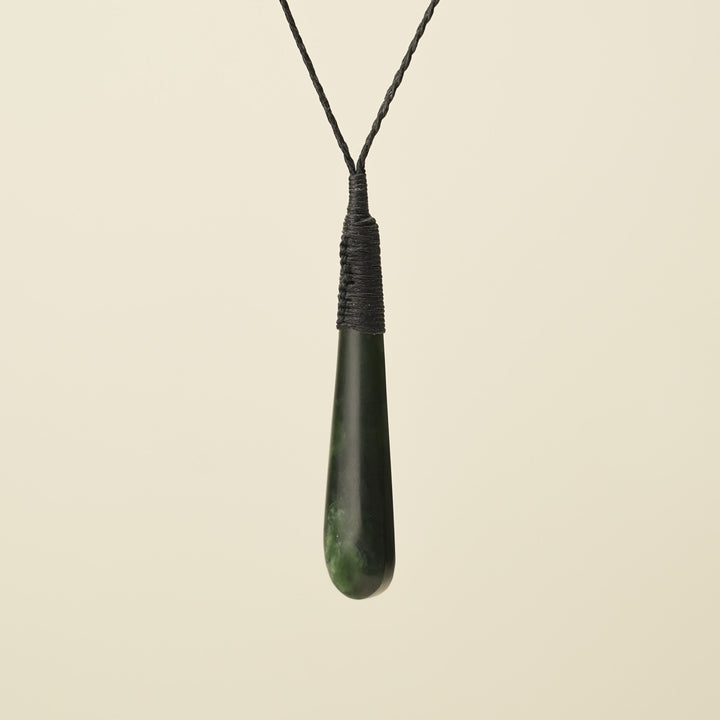 Roimata – Teardrop Kawakawa Medium Pendant