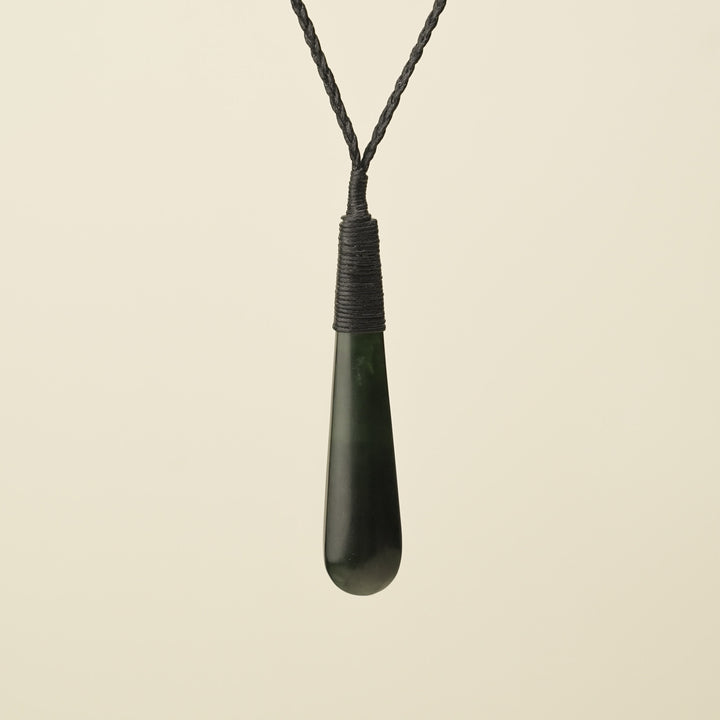 Roimata – Teardrop Kawakawa Medium Pendant