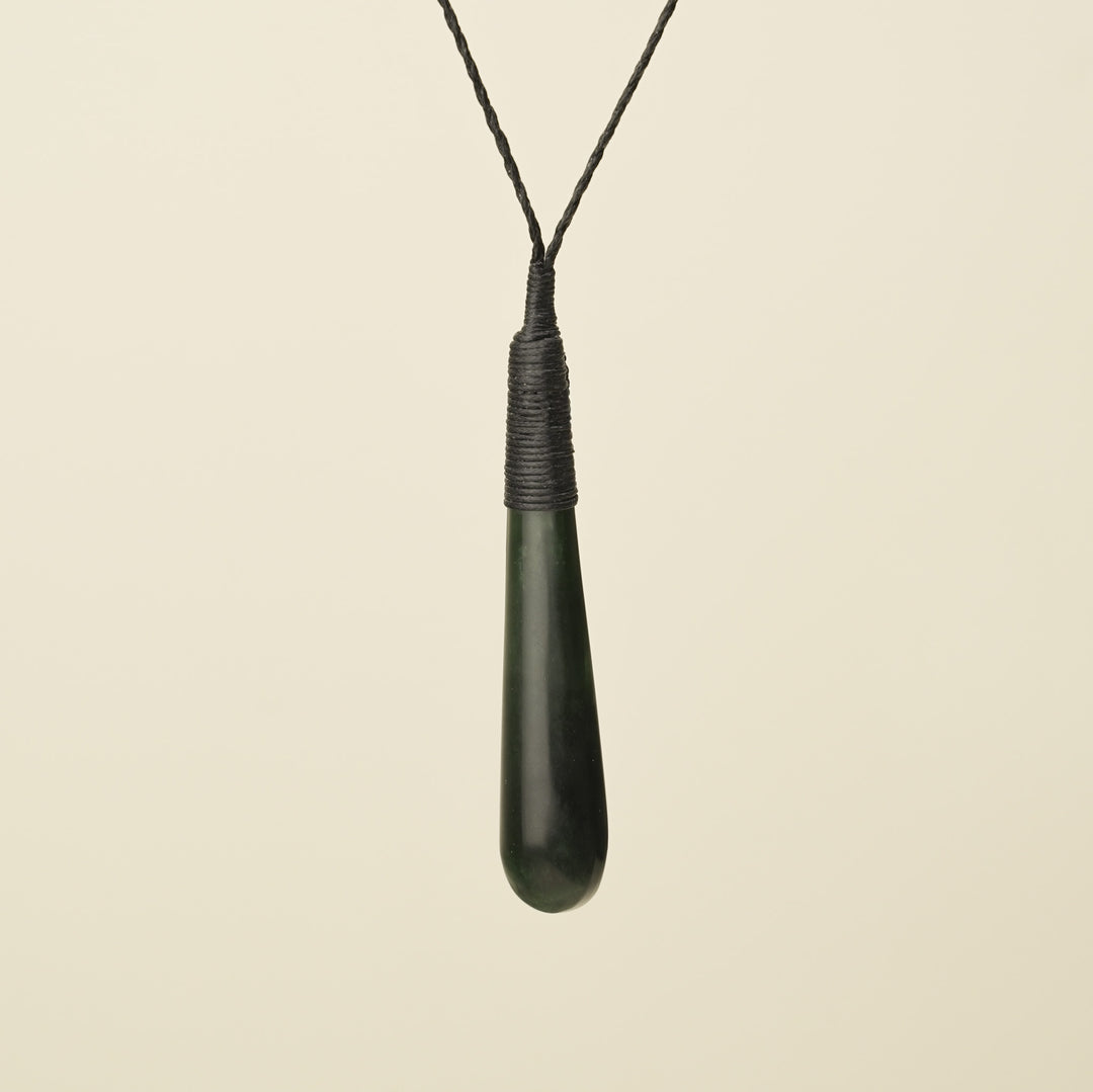Roimata – Teardrop Kawakawa Medium Pendant
