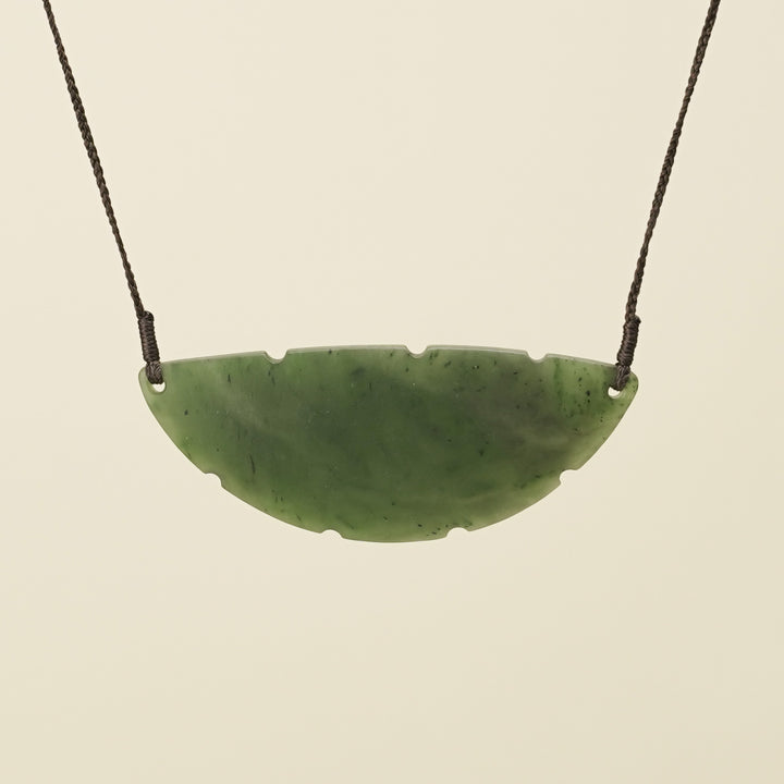 Kōuma Breastplate Kawakawa Greenstone Medium Pendant
