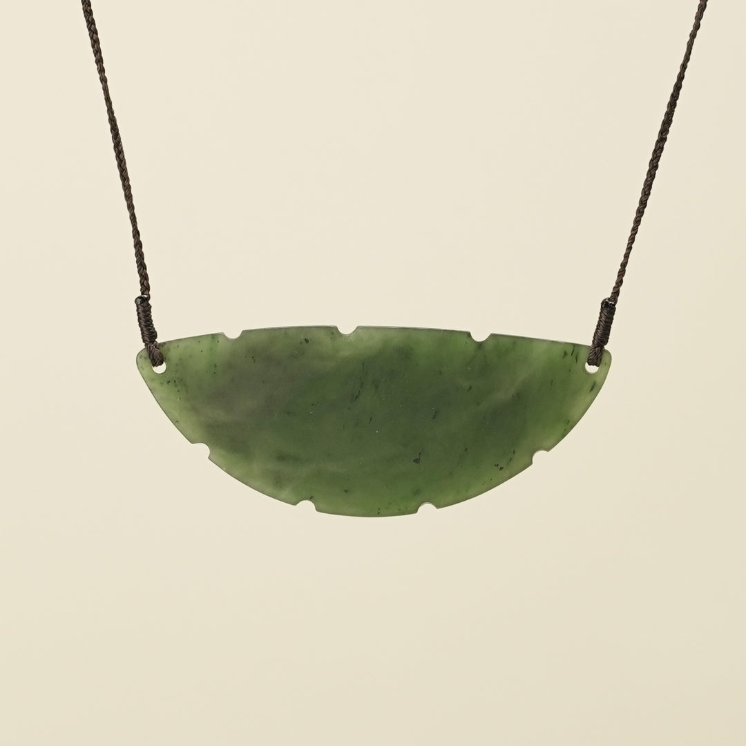Kōuma Breastplate Kawakawa Greenstone Medium Pendant