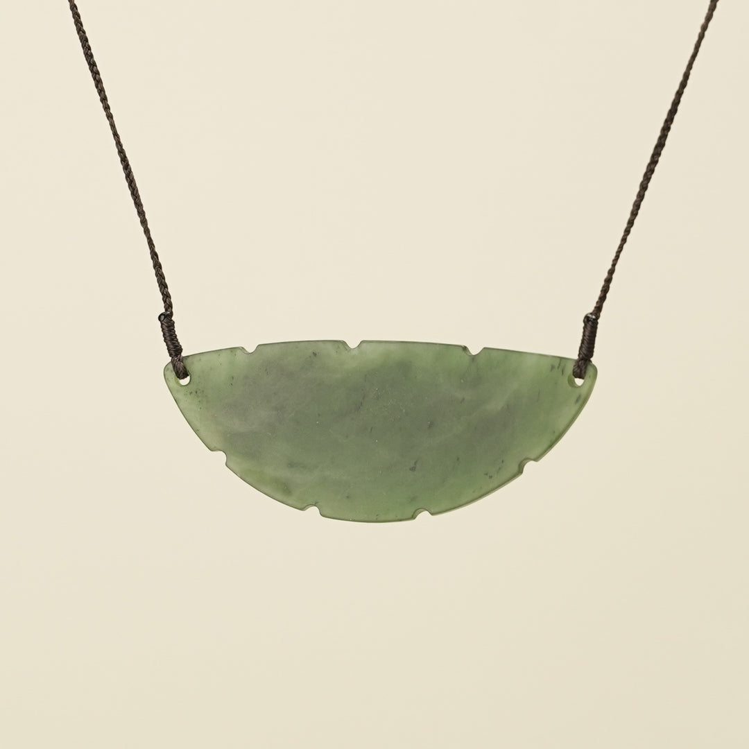 Kōuma Breastplate Kawakawa Greenstone Medium Pendant