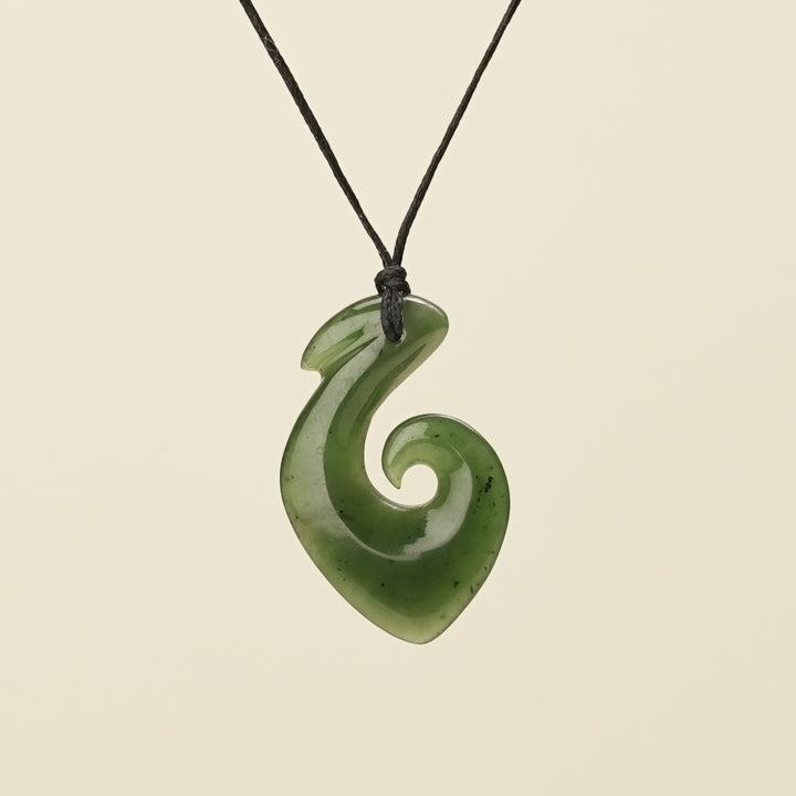 Hei Matau Pendant Kawakawa Small