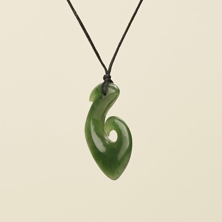 Hei Matau Pendant Kawakawa Small