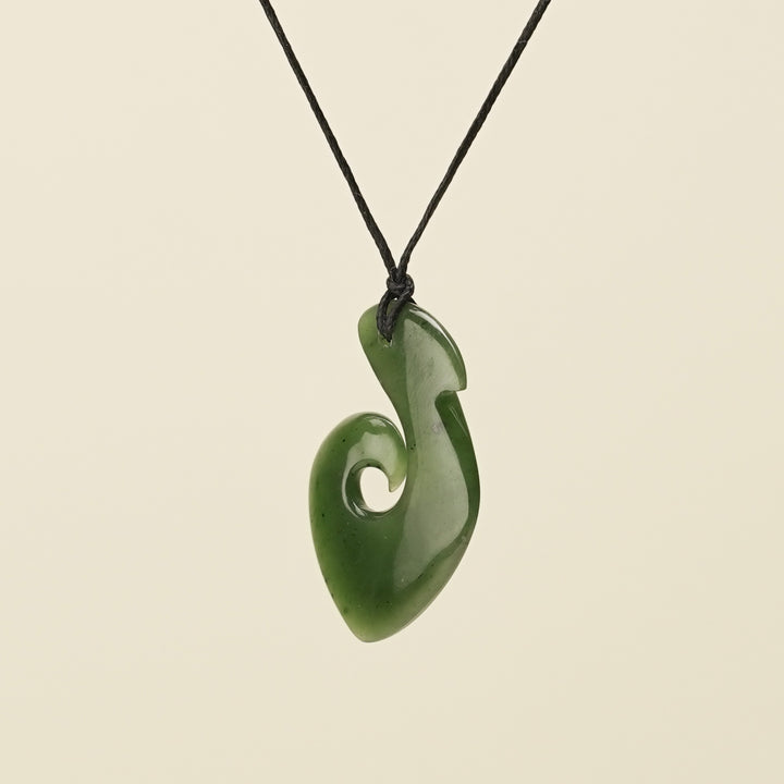 Hei Matau Pendant Kawakawa Small