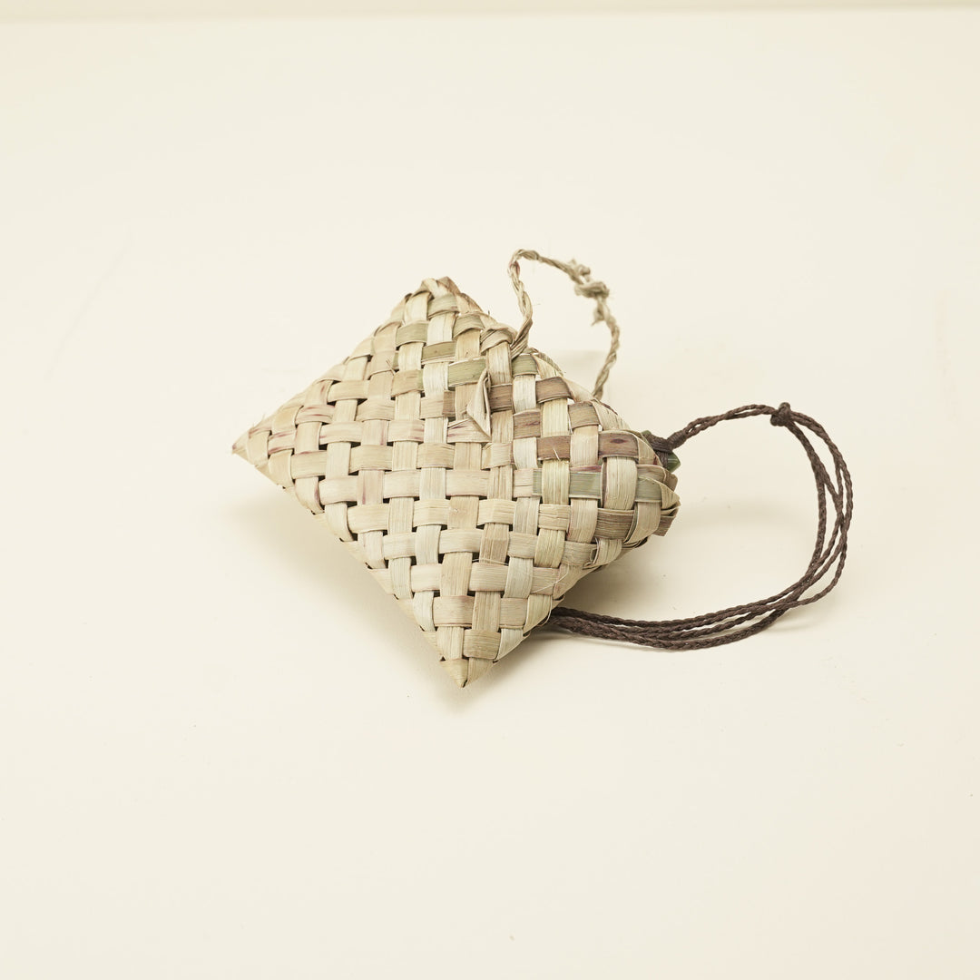 Kete Pouch