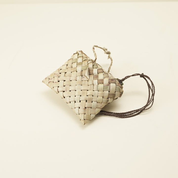 Kete Pouch
