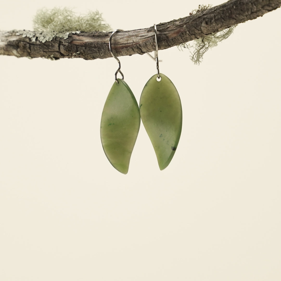 Small Kahurangi Greenstone Leaf Earrings 30mm