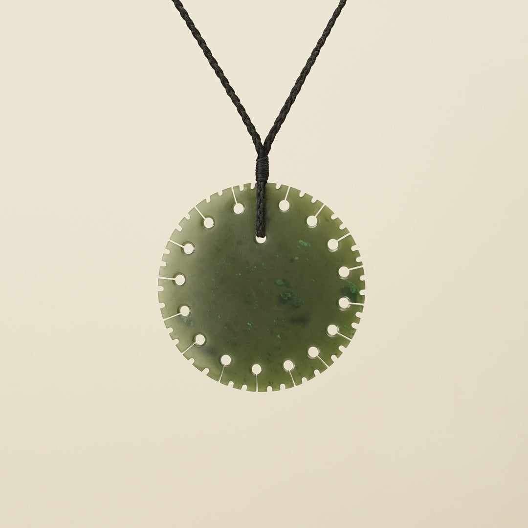 Notched Porowhita Circle of Life Kahurangi Greenstone Large