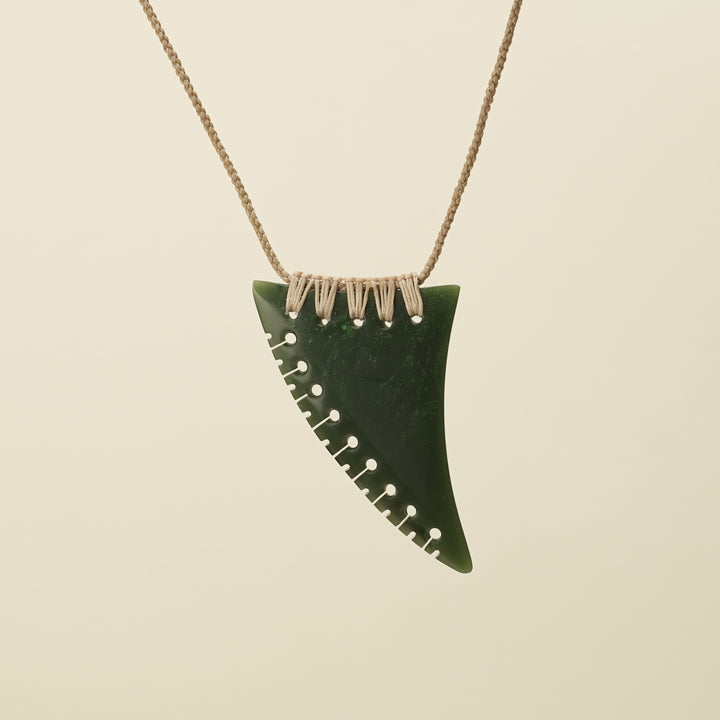 Notched Niho Tooth Kawakawa Greenstone Large Pendant, Tan Binding