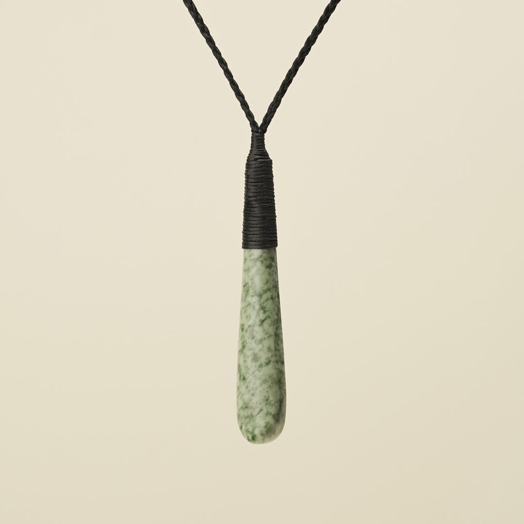 Roimata Medium Kōkopu Bound Pounamu Pendant Black Binding