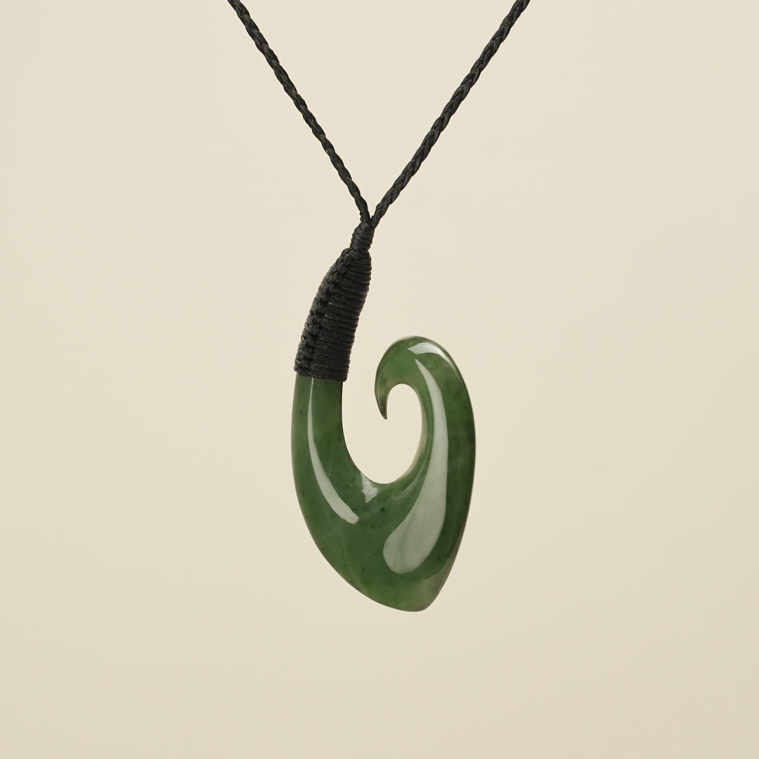 Hei Matau Extra Large Kawakawa Greenstone Black Binding