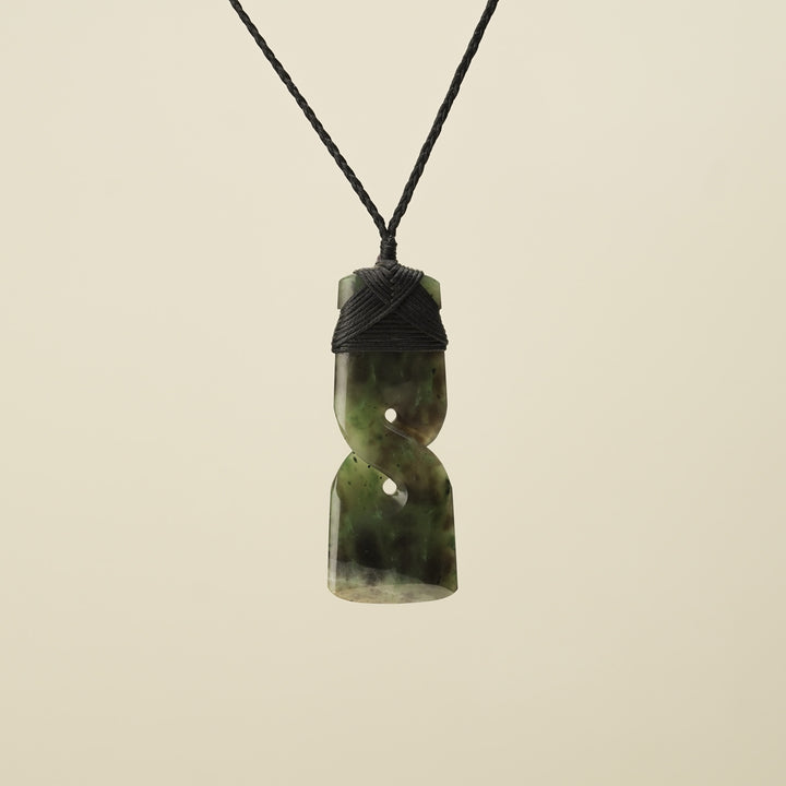 Raukaraka Toki with Twist Large Pendant