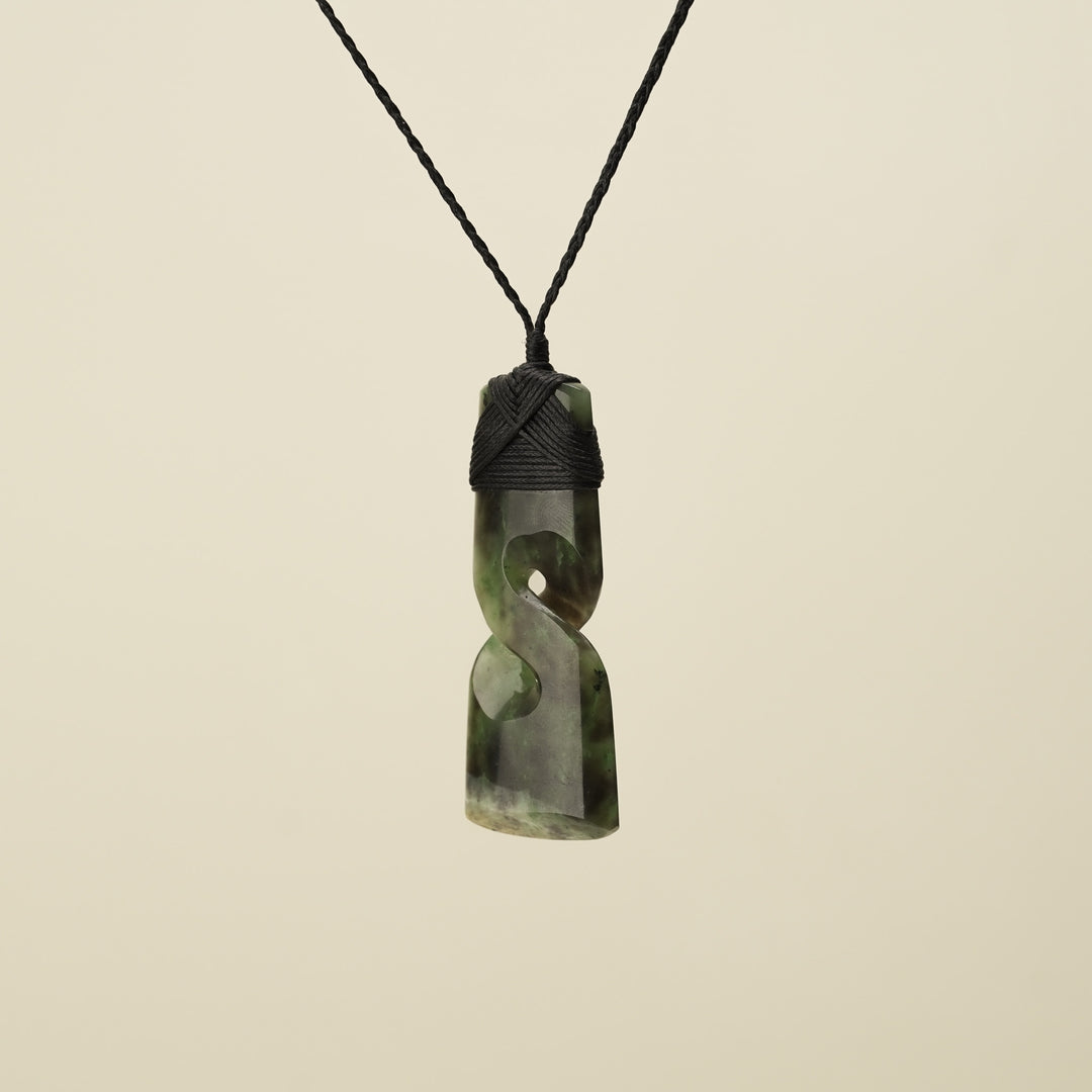 Raukaraka Toki with Twist Large Pendant