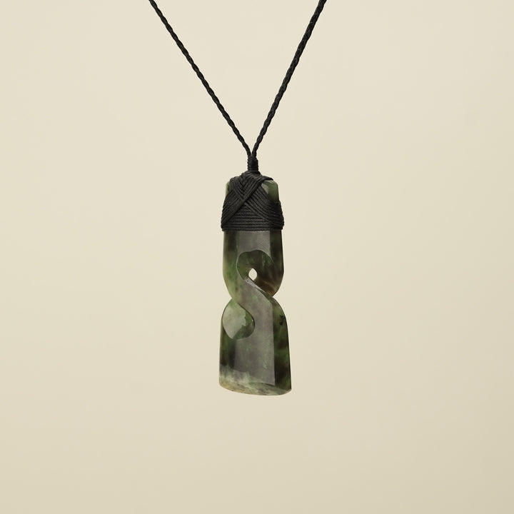 Raukaraka Toki with Twist Large Pendant
