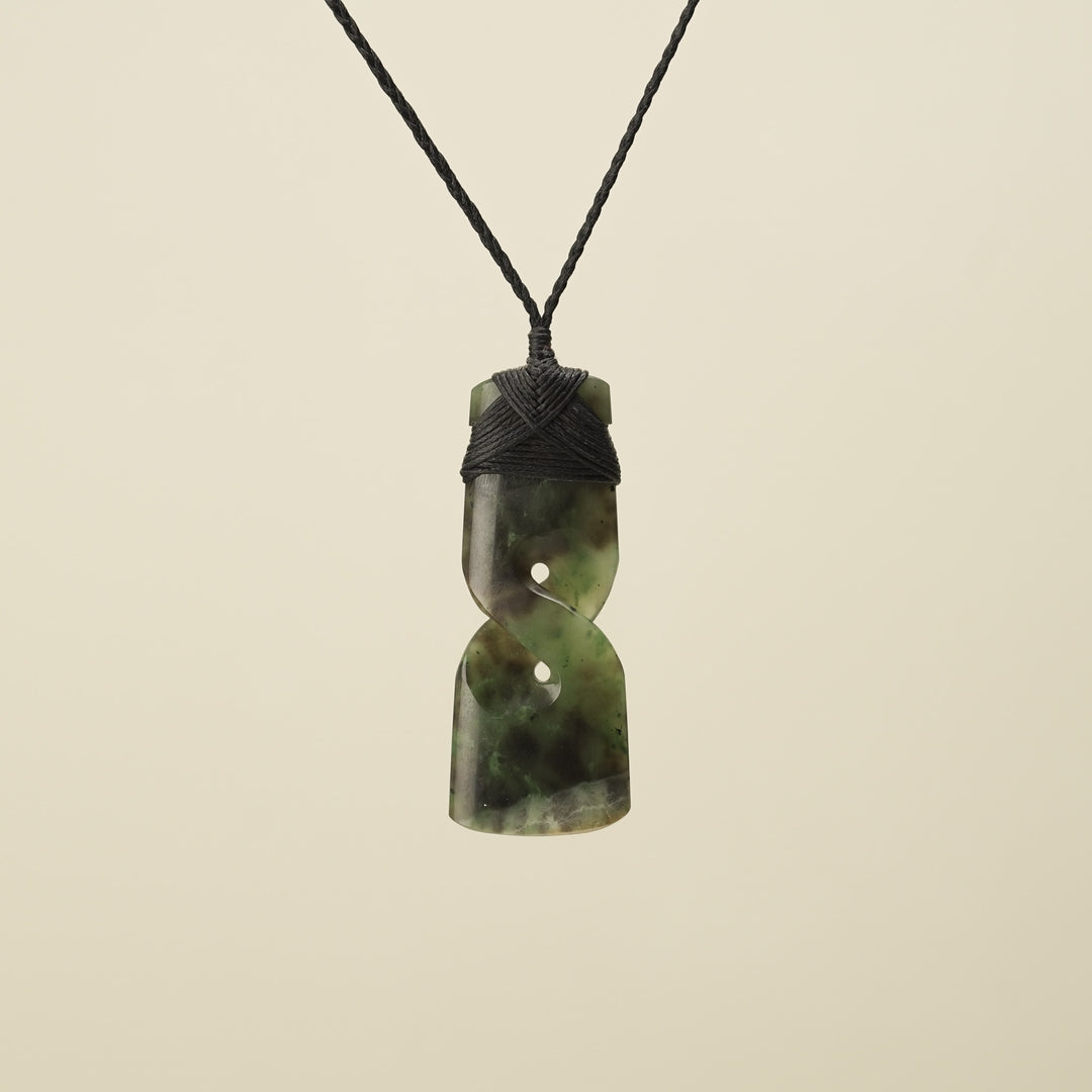 Raukaraka Toki with Twist Large Pendant