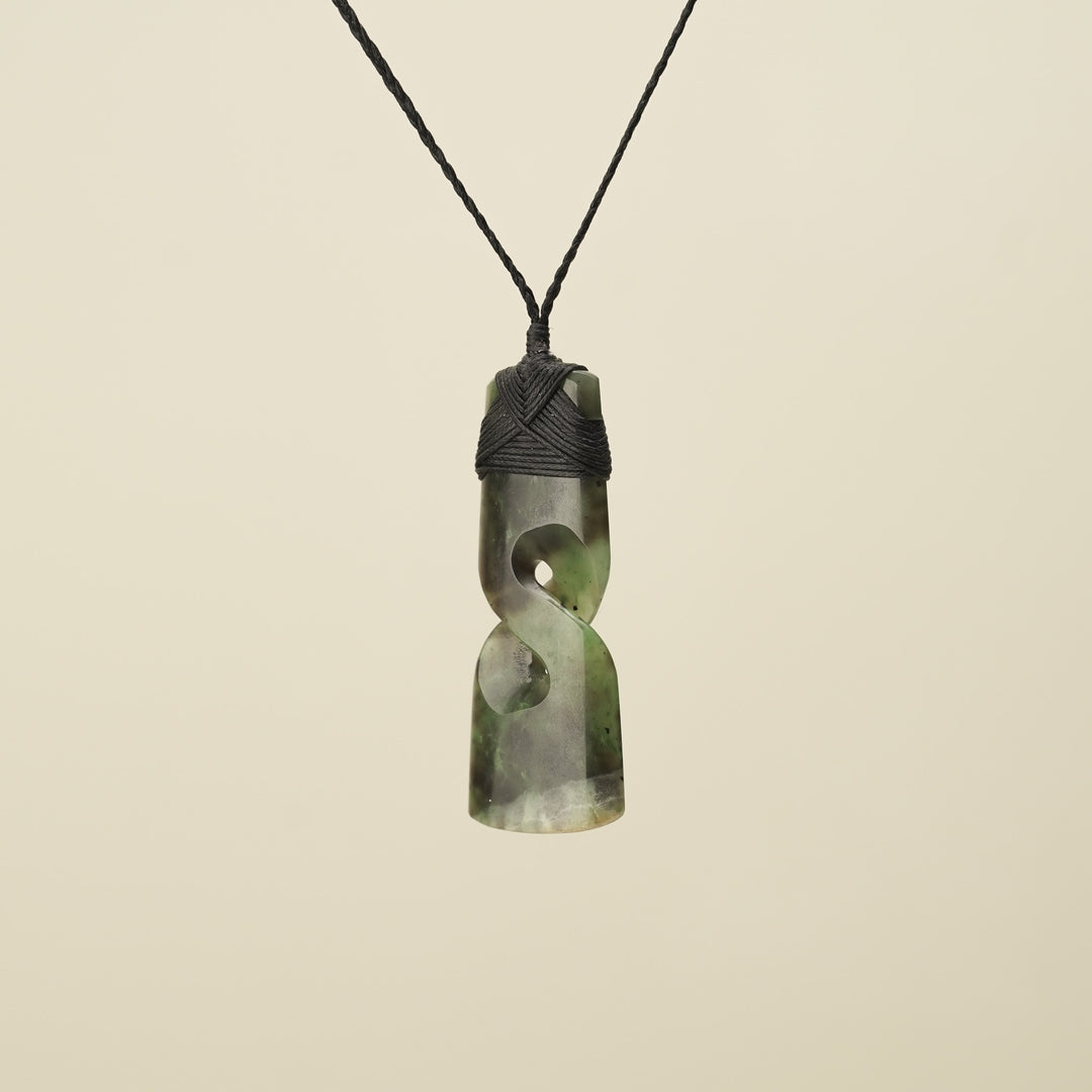 Raukaraka Toki with Twist Large Pendant