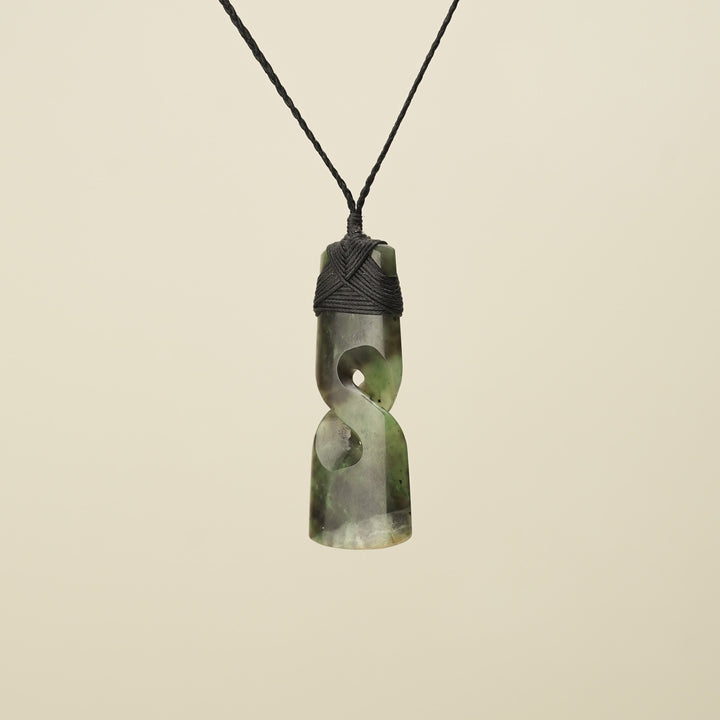 Raukaraka Toki with Twist Large Pendant