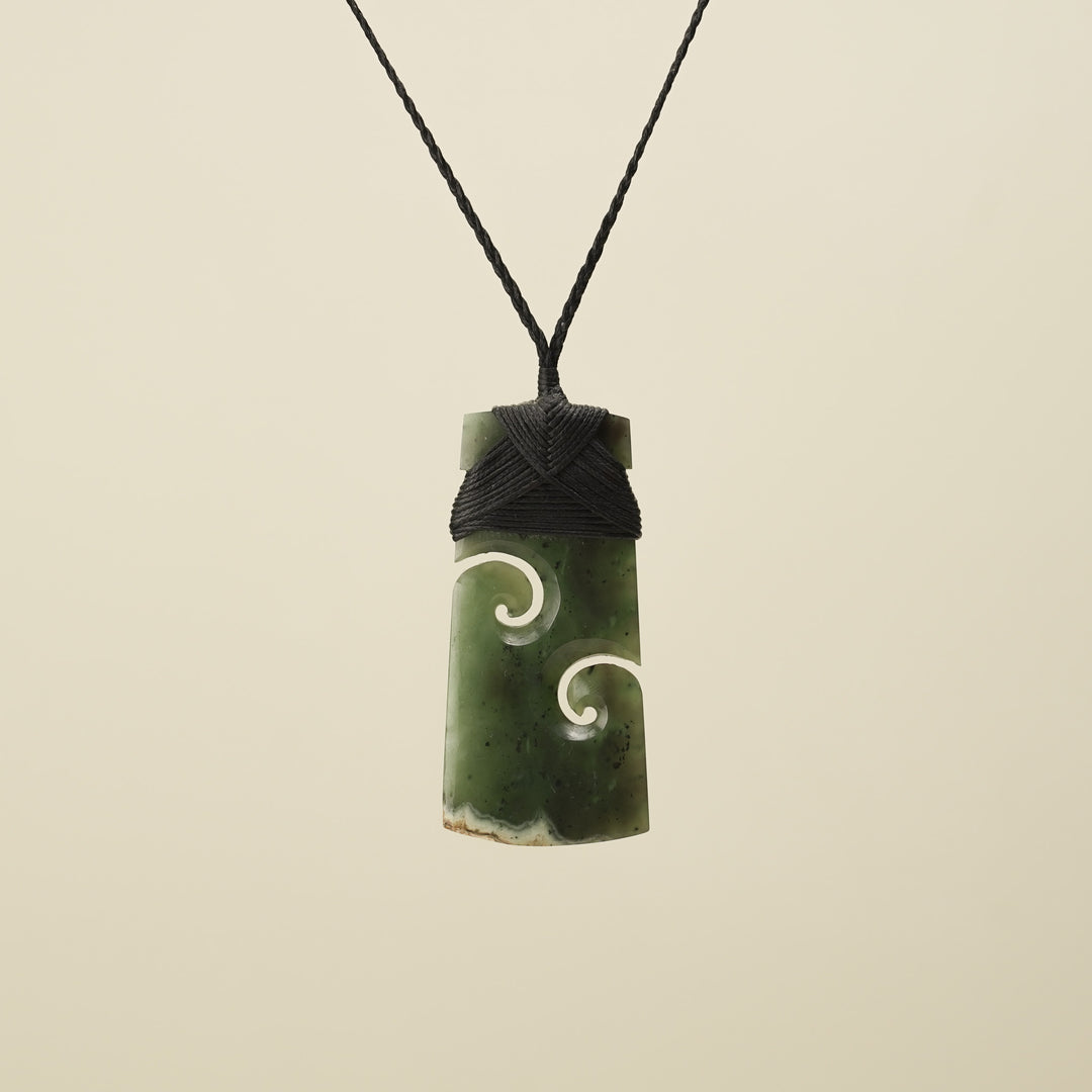 Toki with Koru Raukaraka Pounamu Large, Black Binding