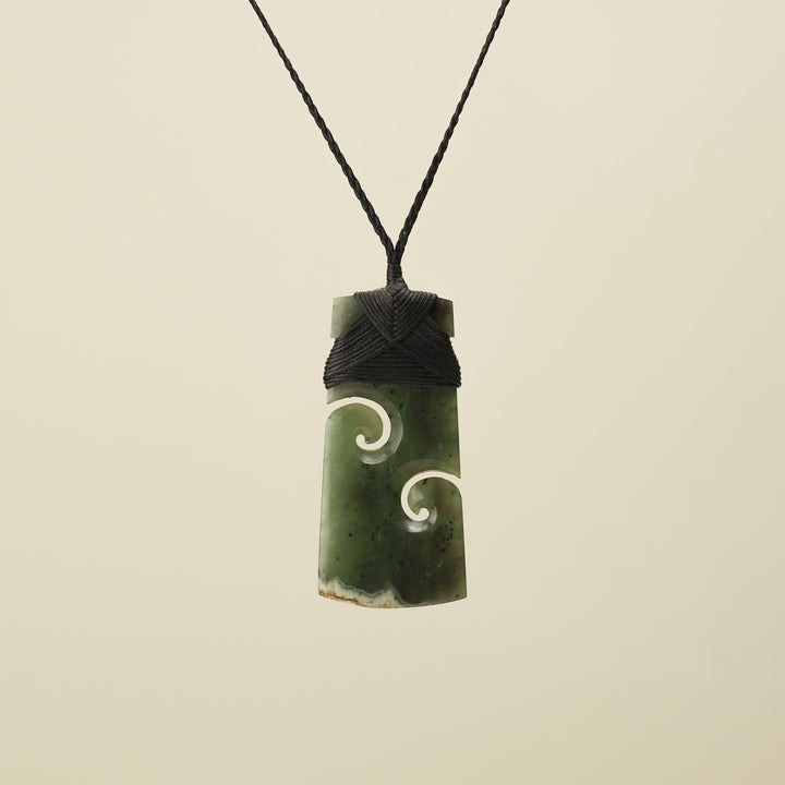 Toki with Koru Raukaraka Pounamu Large, Black Binding