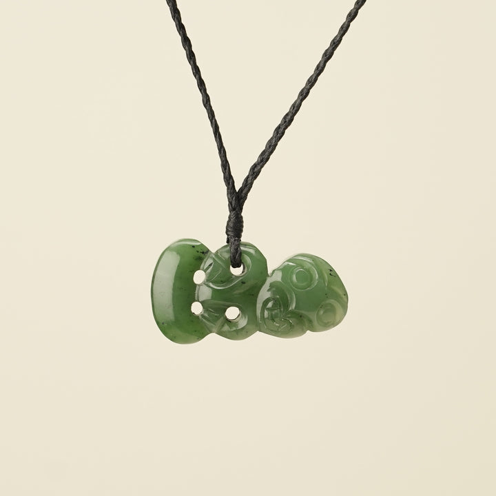 Hei Tiki Kawakawa Small Pendant